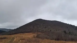 Sam Knob Summit Trail and Sam Knob Trail
