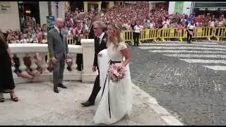 Llegada de la novia a la iglesia de Santa Maria
