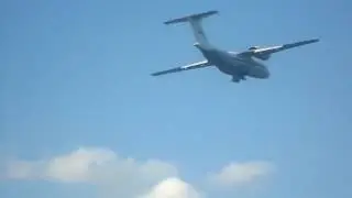 Вылет на Санкт Петербург Ан 72 RF 72029, в прошлом RA 72914, занимает исполнительный ВПП08