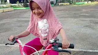 Bersepeda pagi hari VID 20250802
