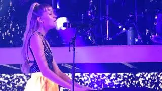 Angèle Ta reine Zeinth de Paris 29 novembre 2019