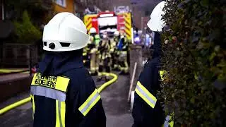 Heidelberg: Dramatische Rettungsaktion bei Kellerbrand - 13-Jährige aus Dachgeschosswohnung gerettet