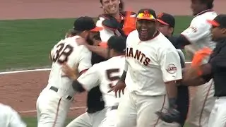 Wilson slams the door to clinch the 2010 NL West