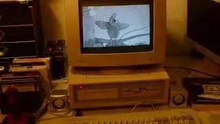 AMSTRAD PC 1512 playing movie with XDC Player