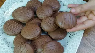 بان كيك محشي كريمه ومتغطي بالشكولاته تحفه لازم تجربوا وينفع كمان ضيافه لعيد الاضحي المبارك👌