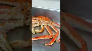 How to cook Alaskan king crab 🦀 #culinary #kitchencoach #mentor #cooking #culinaryarts #school