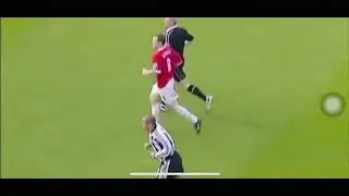 Rooney Insane volley after pissed at referee