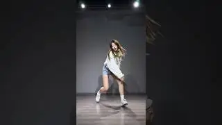 Watch Them Tear Up the Dance Floor! 🕺🔥 #danceperformance #bestmoves #danceentertainment #hiphopdance