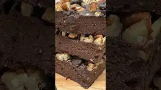 These protein brownies are dangerously good #dessert #easyrecipe #healthyfood