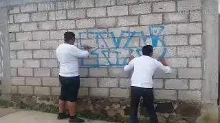 &iexcl;Chavos graffitean las calles..!--FINAL INESPERADO--JonathanGM