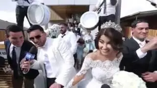 Un Mariage Totalement Hors du Commun ? 