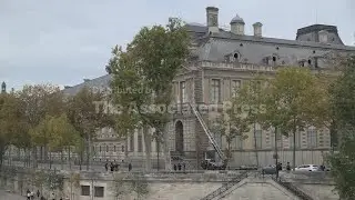 Police outside the Louvre Museum after thieves strike in brazen jewel heist