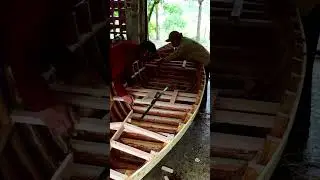 🚢 Ensure absolute precision in every step to create a perfect boat.