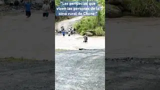 Las peripecias que viven las personas de la zona rural de Chone 🙀 #invierno #rio #motos