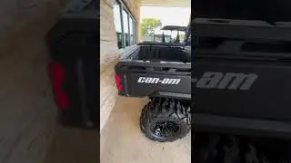 2025 CAN-AM Defender MAX DPS HD7 Compass Green WALK AROUND