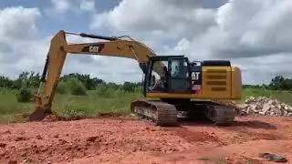 Test Operating Cat 329 E Excavator - Digging Red Clay & Concrete