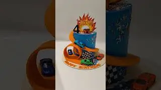 What are your thoughts about this cake? Please leave a comment. #hotwheels
