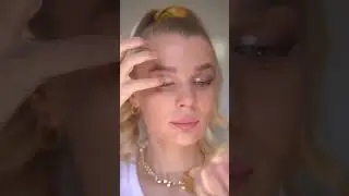 Kylie Jenner makeup in 15 seconds 🔥