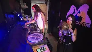ONDULADA B2B CHARLOTTE PRECKLER B2B RUNE EVENS ~ Week 18 (April 29, 2025) / Warradio