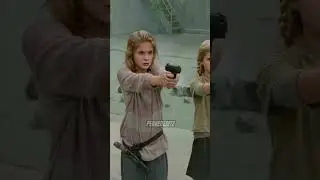 Lizzie Saves Tyreese | The Walking Dead #shorts