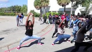 Hurricanes Football School Send off to the Playoffs