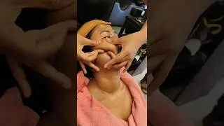face massage 💆🏻&zwj;♀️#mywork #plz_subscribe_my_channel #plzsubscribe #facemassage #vairalvideo #plzlike
