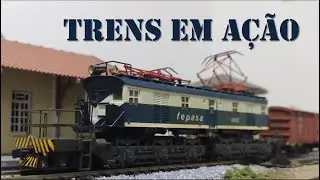Trens em A&ccedil;&atilde;o 018 - Locomotiva Box da Fepasa com cargueiro