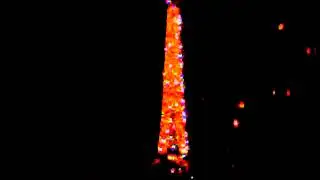 Eiffel Tower nighttime light show