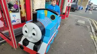 error on Thomas the tank engine wow only 20p ago we luck jolly Roger kiddie ride
