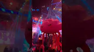 s25 Ultra unten in der Menge mit HDR 4k60 fps Landessprache Arena 60 Jahre Lachende K&ouml;lnarena