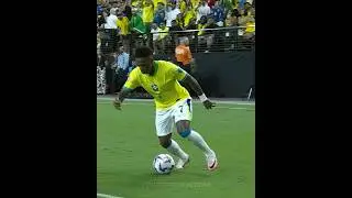 Vinicius Jr in Brazil vs Real Madrid 🤩