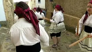 Procesión del Rosario en Añón deMoncayo (Zaragoza)