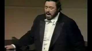 Luciano Pavarotti Sings 