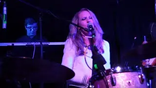 Trackless - All I Do Is Run - Live at The Philmore