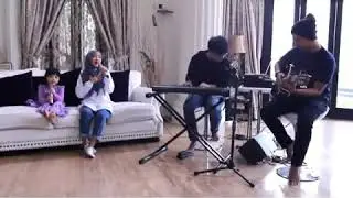 Sabyan Gambus ft Queenarsy (ya Maulana)