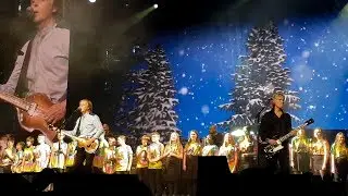 Paul McCartney - Wonderful Christmastime - Live in Glasgow.