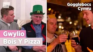 Criw Gogglebocs Cymru yn gwylio Bois Y Pizza | S4C