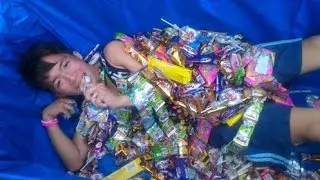 1000 CANDY BATH CHALLENGE / engastafam