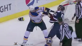Colton Parayko vs Gabriel Landeskog Apr 3, 2016