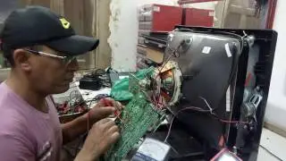 como concertar tv philco  PH21MSS  liga aparece uma lista e desliga