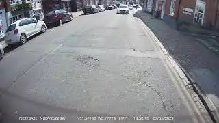 AIG 5184 - Pulling up in zig zags to go to Sainsburys Marlow (Rear VIew)