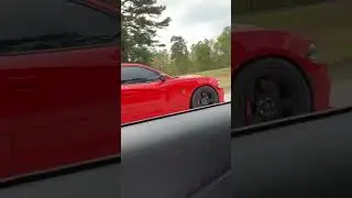 Camaro Ss vs Hellcat
