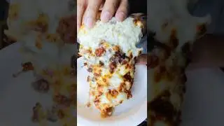 tryin 2024's domino's viral pizza! better late than never! #pizza #mukbang #foodreview #foodie #asmr