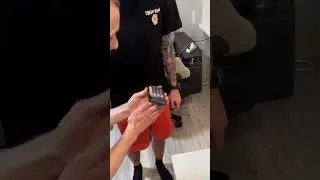 Magic trick with iPhone calculator 😨 LIKE please 🙏 #cardtrick #illusion #magic #фокус #фокусы