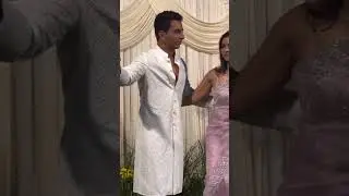 Sonu Sood spotted with his wife Sonali Sood 😱😱 #sonusood #sonali #trending
