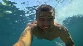 Cliff Jumping. Samal, Davao, Philippines
