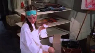 Breakfast at Tiffany's - The Mean Reds and Poor Cat (1.1) - Audrey Hepburn