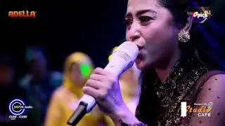 DEWI PERSIK BIKIN HEBOH PANGGUNG