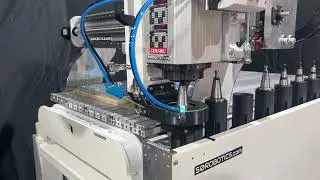 Model 8 from 5.0 Robotics Automatically Change tool and start milling