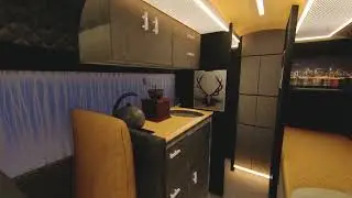 10  VANITY VAN